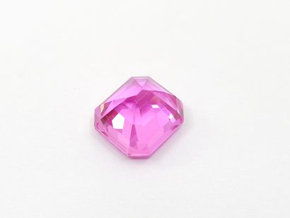 SAPHIR VERNEUIL pink , emerald , Ceylon ,...