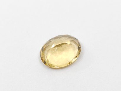 CITRINE yellow VS , oval , Africa , 5.92...