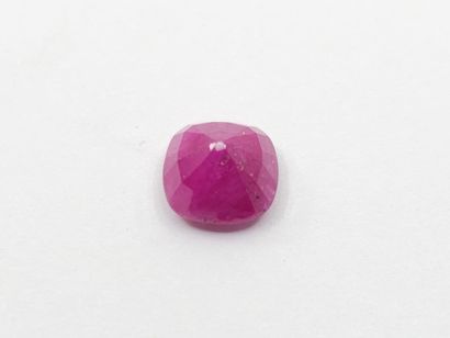 RUBIS purplish red , cushion , Tanzania ,...