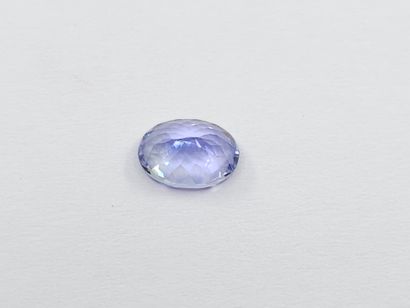 TANZANITE violet blue VVS , ovale , Tanzanie...