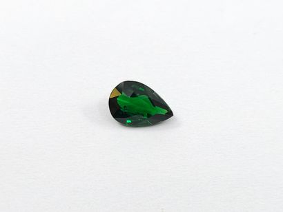 GRENAT tsavorite green , poire , Tanzanie...