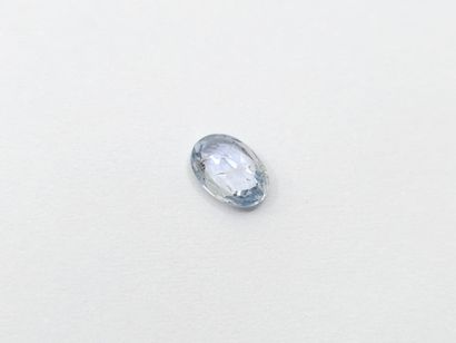 SAPPHIRE greenish blue , oval , Madagascar...