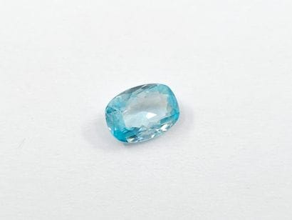 ZIRCON gentle heat blue VS , coussin , Cambodge...