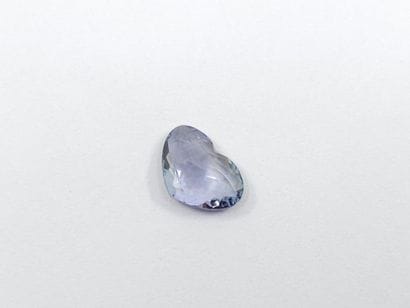 TANZANITE violet blue VS de forme cœur, 	Tanzanie,...