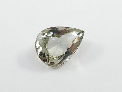 AMETHYSTE green VVS , poire , Africa , 8,55...