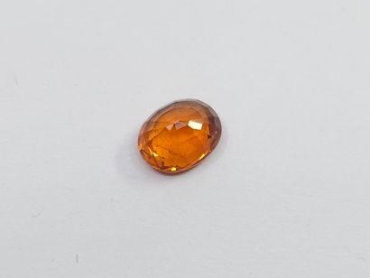 GRENAT orange spessartite , ovale , Namibie...