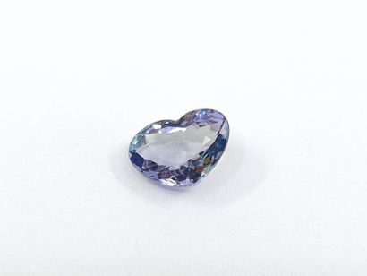 TANZANITE violet blue VS de forme cœur, 	Tanzanie,...