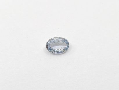 SAPPHIRE greenish blue , oval , Madagascar...