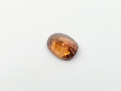 ZIRCON medium orange Tanzania oval 9.2 x...