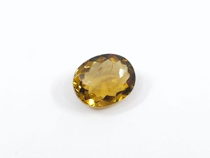 CITRINE yellow VVS , oval , Brazil , 8.42...