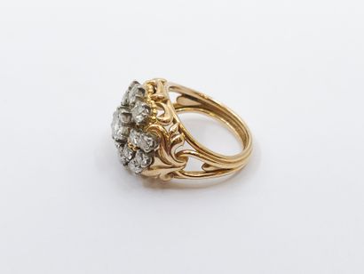 IMPORTANTE bague en or deux tons 750° ornée...