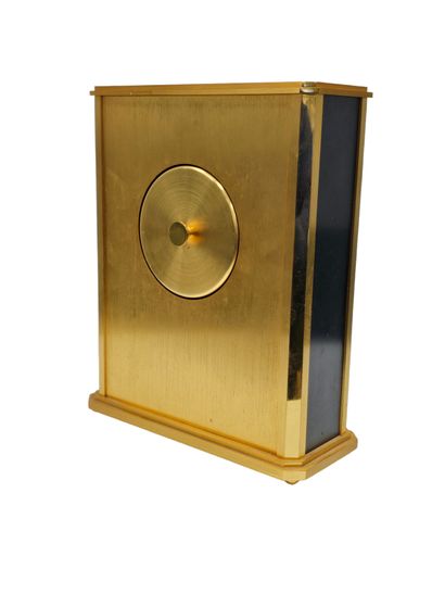 Hour Lavigne
Rectangular quartz clock in...