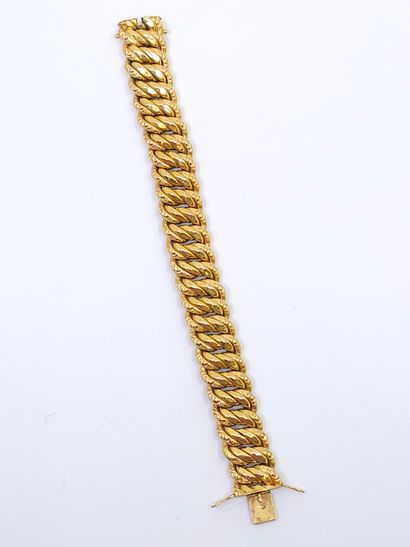 BRACELET maille américaine en or jaune 750°...