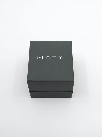 MATY
925° silver ring set with a gray pearl
Gross...