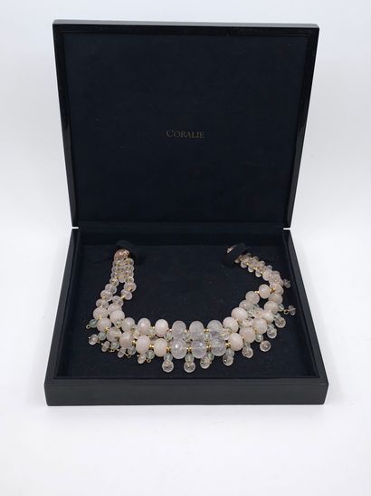 CORALIE 
IMPORTANT Collier en or jaune 750°...