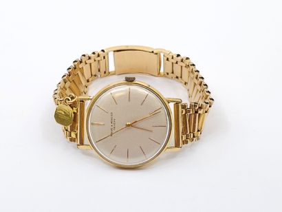 BAUME ET MERCIER Bracelet watch in 750° yellow...