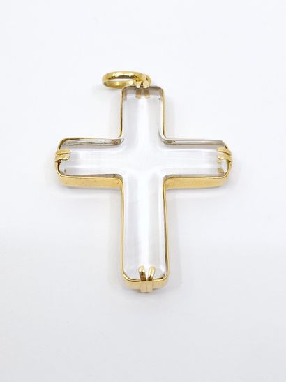 CROIX en cristal de roche dans un entourage...