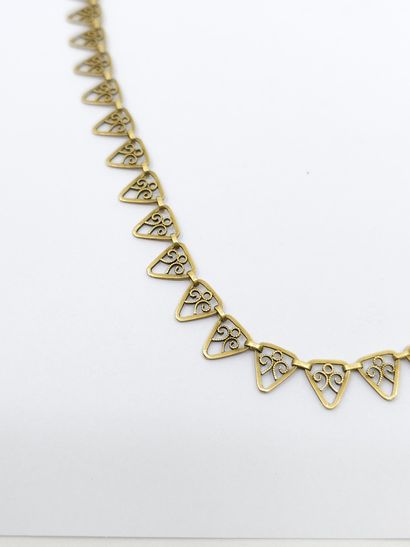 FRENCH WORK
Necklace in yellow gold 750°...