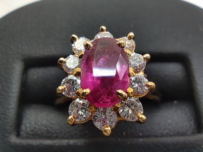 BAGUE marguerite en or jaune 750° ornée d'un...