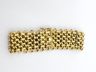 BRACELET in 750° yellow gold, fancy stitch
weight...