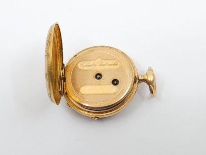 750° yellow gold neck WATCH, finely chased...