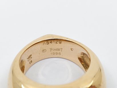 PIAGET
Bague cœur en or jaune 750° ornée...