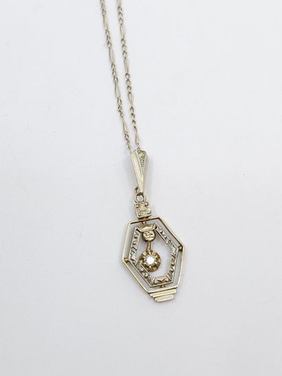 COLLIER en or gris 750°accompagnée d'un pendentif...