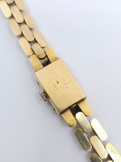 PLATO 
Montre bracelet de dame en or deux...