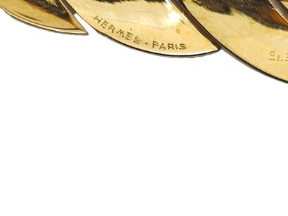 HERMES PARIS
Leaf brooch in 750° yellow gold...