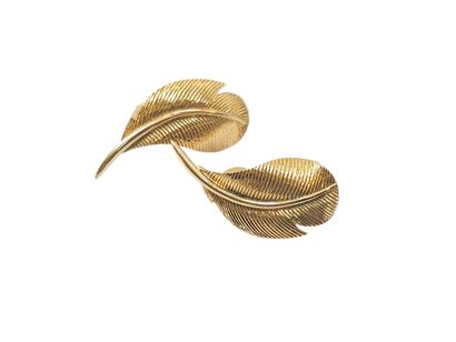 HERMES PARIS
Pair of leaf earrings in 750°...