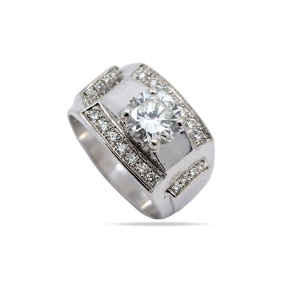 BAGUE en or gris 750° ornée d'un diamant...