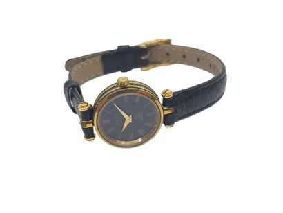 GUCCI
Ladies' wristwatch, round dial, black...