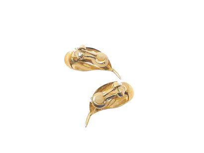 HERMES PARIS
Pair of leaf earrings in 750°...