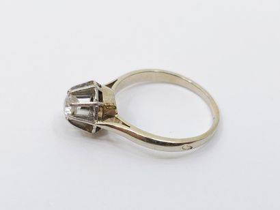 French WORK
Ring in 750° gold and 950° platinum...