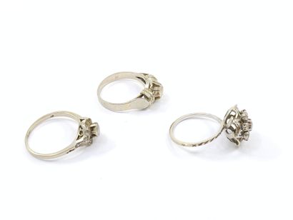 LOT of three 750° white gold rings set with...