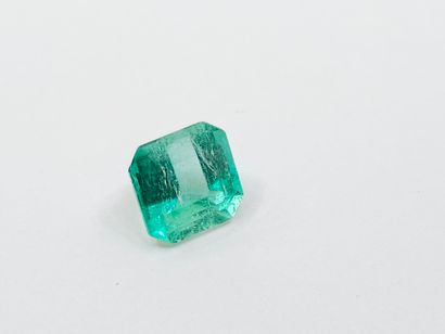 Square emerald on paper 2.17 ct, 7.9X8 mm
An...