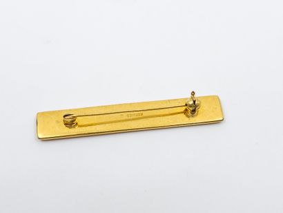 HERMES
Enameled gilt metal brooch with bit...