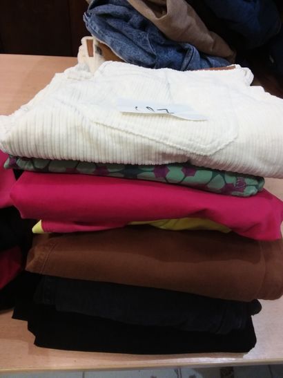 8 pantalons taille 30