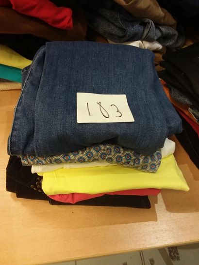 8 pantalons taille 28