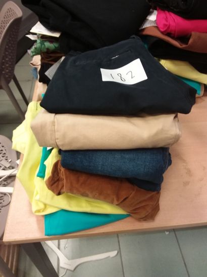 10 pantalons taille 27