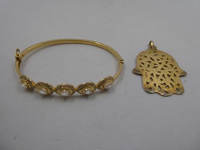1 Bracelet 18kt gold and stones 8,33g 1 Pendant...