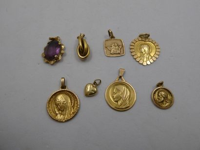 7 Pendentifs Or 18kt 11,05g 1 Pendentif Or...