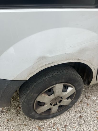 Véhicule RENAULT modele KANGOO 
Immatriculé...