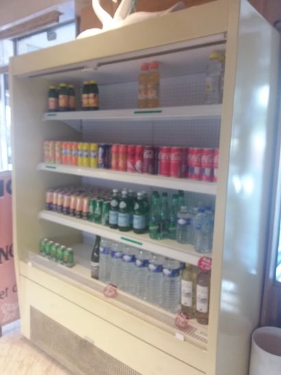 vitrine réfrigéré ouverte