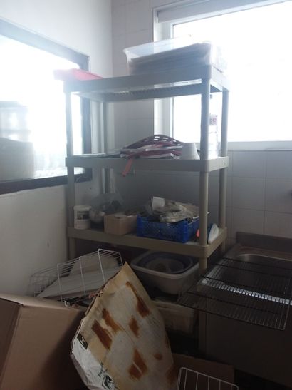 étagère en plastique