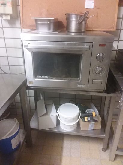 four gourmet et desserte