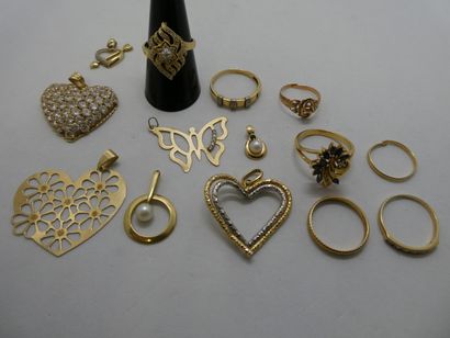 2 Pendentifs Or 2 tons 18kt 3,33g 1 Pendentif...