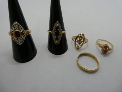1 Bague Or 18kt et pierres 3,04g 3 Bagues...