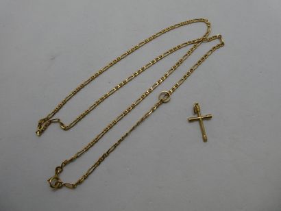1 Chaîne Or 18kt 5,95g 1 Croix Or 18kt 0,86g...