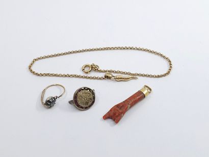 PART OF A RING in 750° yellow gold
Single...